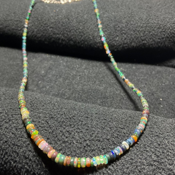 Natural Ethiopian Opal Multicolor Black Welo Opal Bead Gemstone Necklace - Picture 3 of 8